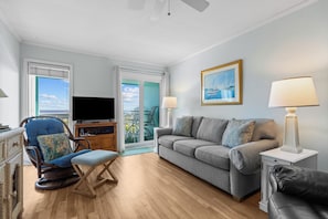 TV - OCEAN FRONT UNIT WITH GREAT OCEAN VIEW! (Atlantic Beach)