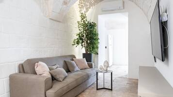 30-inch TV with digital channels