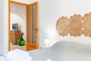 مكواة/لوح كي وواي فاي مجانًا وملاءات أسرّة