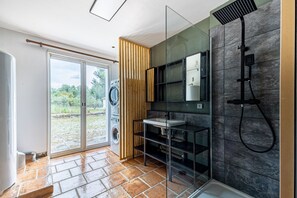 Hair dryer, towels