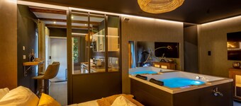 La Suite – Évasion romantique avec spa et sauna privatif, Très belle suite avec spa, sauna et parkin