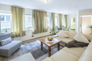 公寓, 2 间卧室, 厨房 | 起居区 | 智能电视、Netflix、流媒体服务、办公室