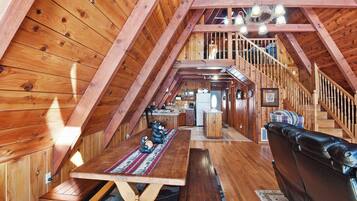 House, 2 Queen Beds, Patio, Mountain View (Tahoe Bear House) | Interior