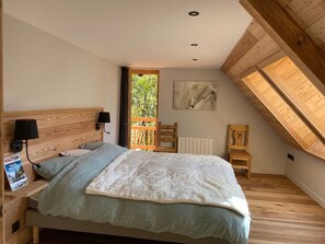 6 Schlafzimmer, Bügeleisen/Bügelbrett, kostenloses WLAN