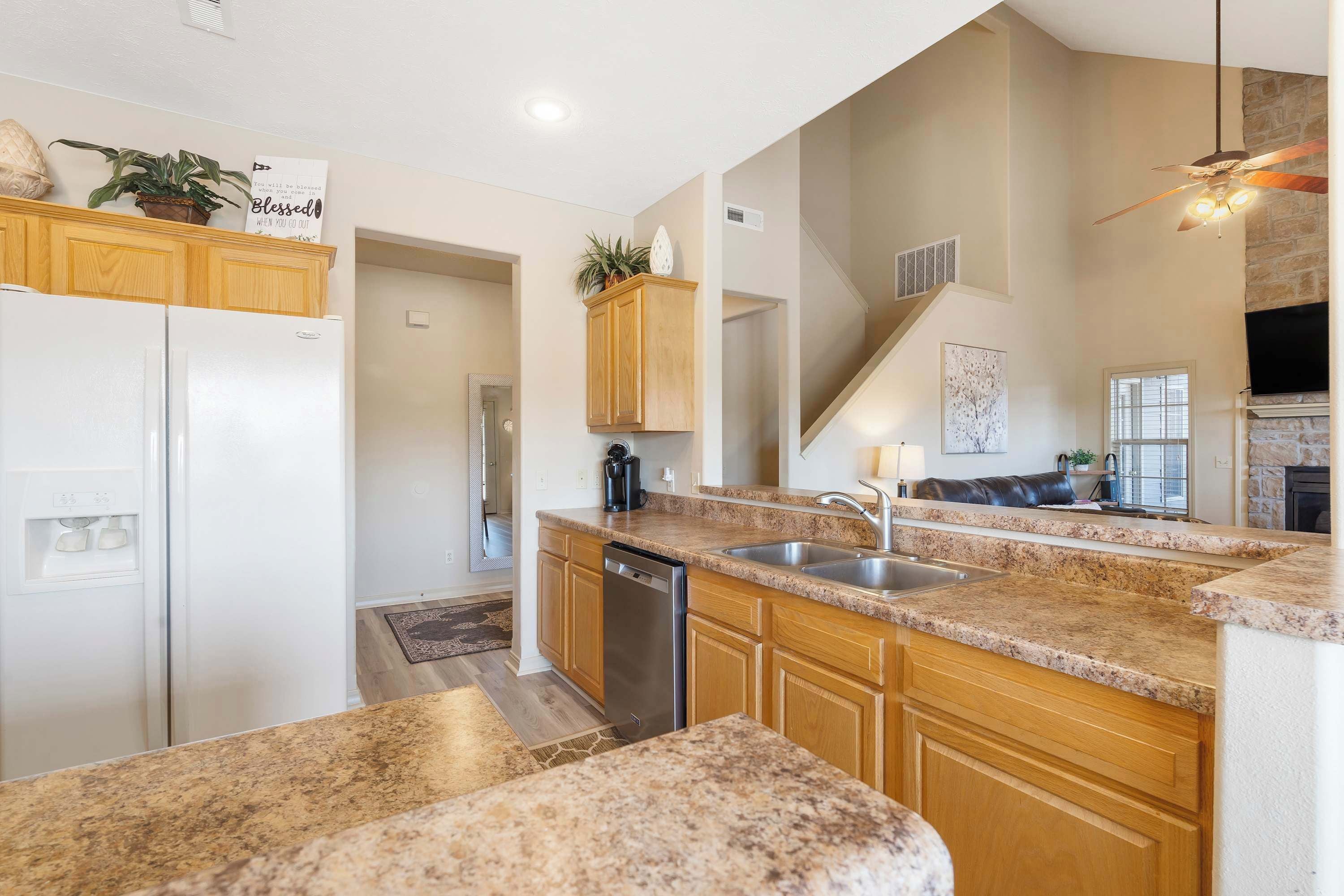 Nhà liên kế, nhiều giường, ban công, quang cảnh vườn (Birdie Lane Beauty) | Nội thất