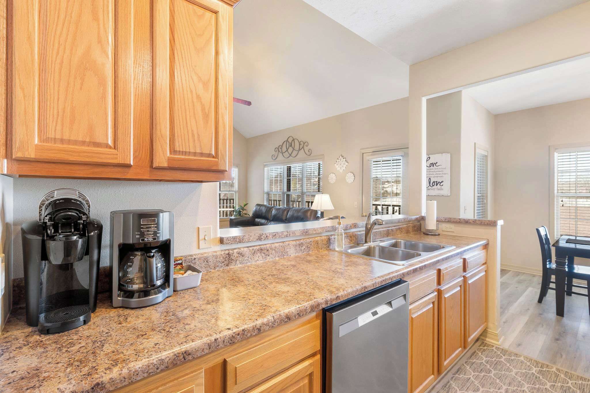 Townhome, Multiple Beds, Balcony, Garden View (Birdie Lane Beauty) | Interior