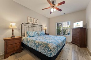 Townhome, Multiple Beds, Balcony, Garden View (Birdie Lane Beauty)
