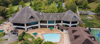 Birdie Lane Beauty - Golf, Pools, Gym, & More!