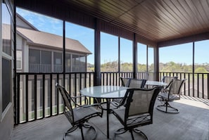 聯排別墅, 多張床, 陽台, 花園景觀 (Birdie Lane Beauty) | 室外用餐