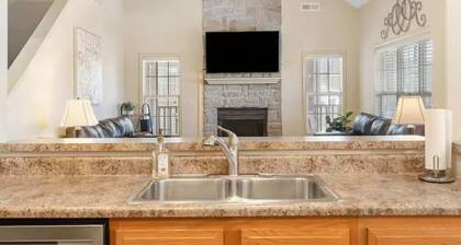 Birdie Lane Beauty - Golf, Pools, Gym, & More!