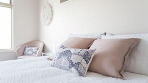 3 soverom, skrivebord, strykejern/-brett og wi-fi