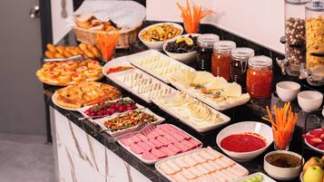 Gratis morgenmadsbuffet hver dag