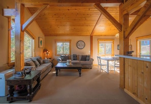 House, Multiple Beds, Balcony, Mountain View (Bearfoot Lodge) | Living area | 42-inch flat-screen TV with digital channels