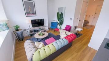 Smart TV, video games, stereo