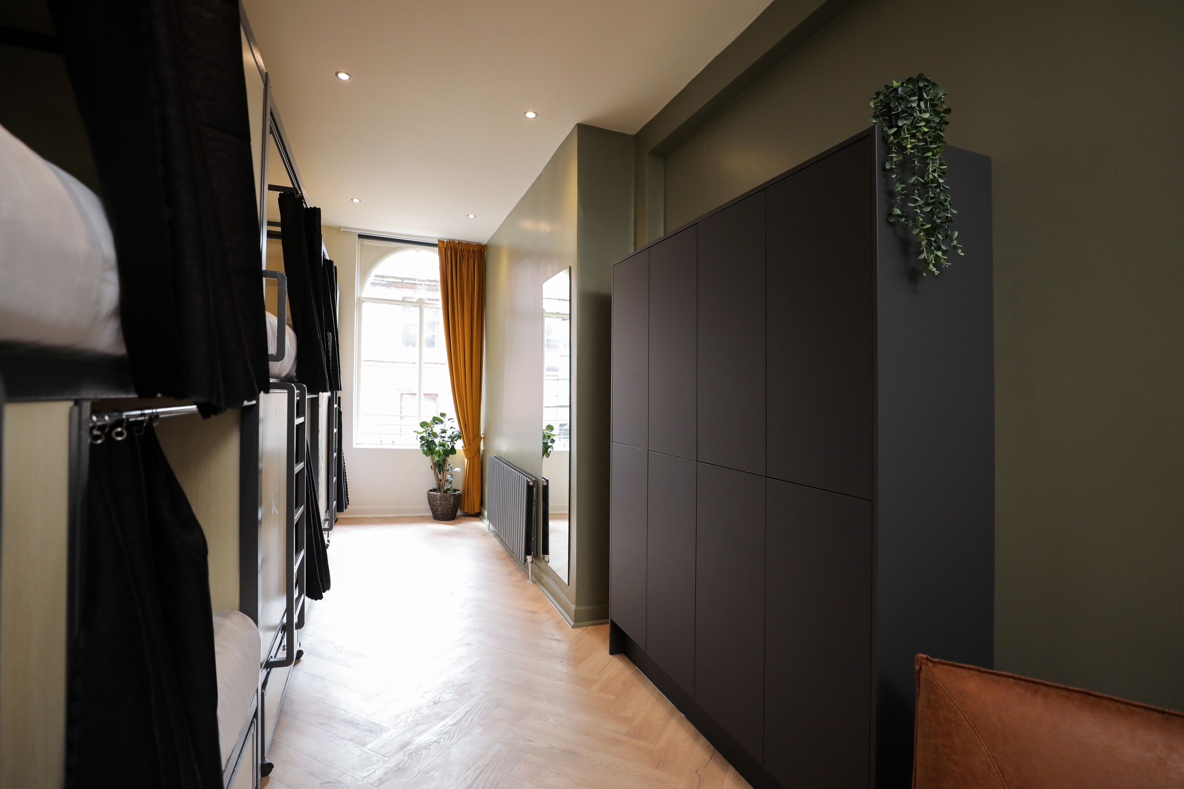 Foto - Revolver Glasgow