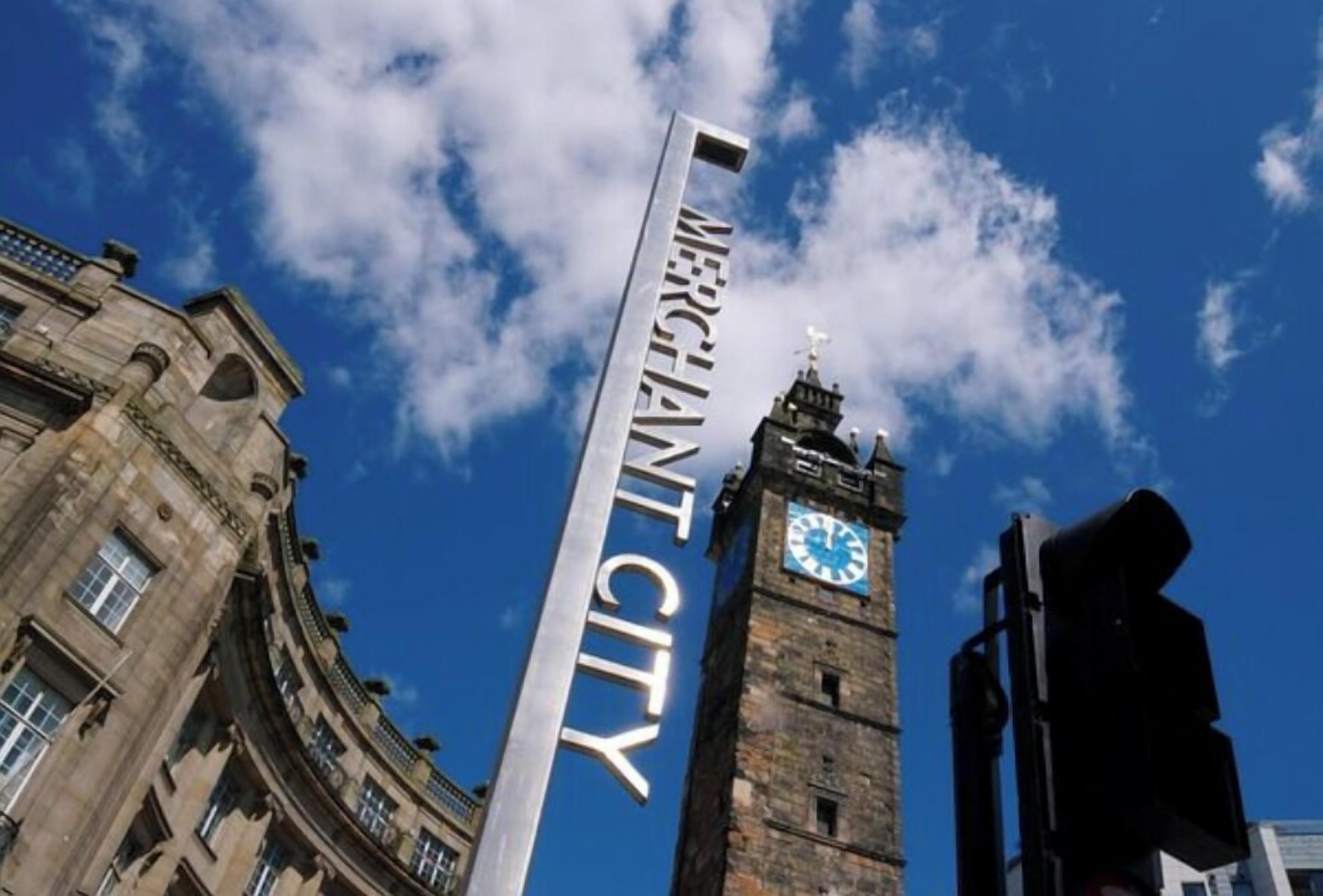 Foto - Revolver Glasgow