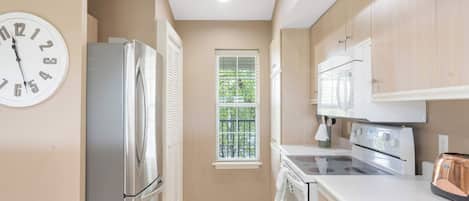 Condo, Multiple Beds, Kitchen, Garden View (Cityscape Memories) | Private kitchen