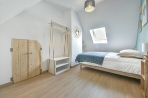 3 chambres, fer et planche à repasser, Wi-Fi gratuit