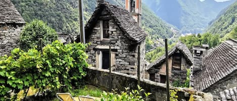 Chalet familiar, varias habitaciones, junto a la montaña (Rustico Caterina) | Áreas de la propiedad