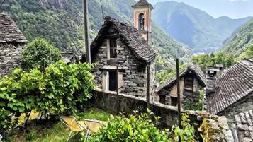 Family Chalet, Multiple Bedrooms, Mountainside (Rustico Caterina) | Exterior