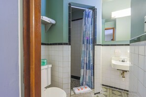 Free toiletries, towels