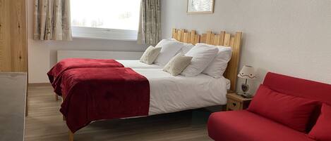 1 bedroom, WiFi, bed sheets