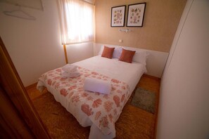 1 habitación y ropa de cama 
