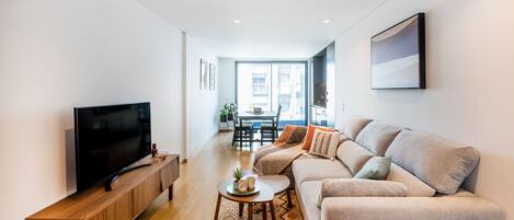 公寓, 1 張標準雙人床和 1 張沙發床, 陽台 | 起居區 | 平面電視