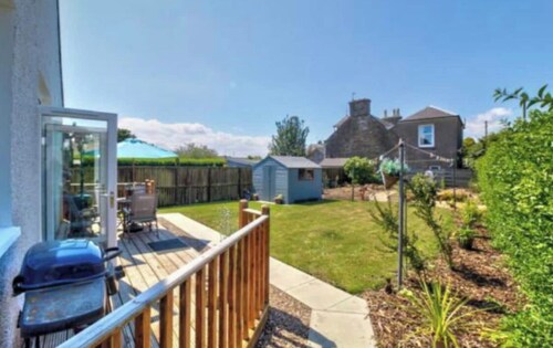 Stunning 2-bed Cottage in Carnoustie