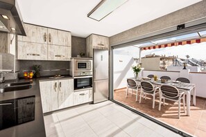 Fridge, microwave, oven - Villa Gloria - Four Bedroom Villa, Sleeps 6 (Nerja)