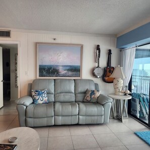 Smart TV, fireplace, printers
