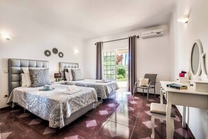 3 室のベッドルーム、WiFi、ベッドシーツ