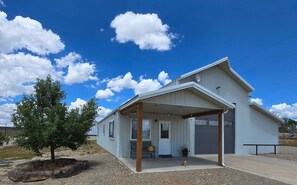 Exterior - Adorable private bungalow on quiet horse and hay farm near Mesa Verde  (Cortez)