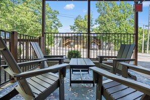 Property grounds - The Circle Retreat Duo (Branson West)