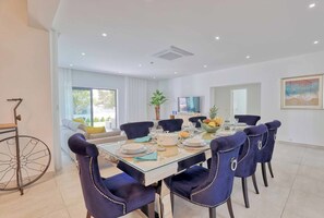 تناول الطعام