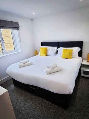 3 chambres, fer et planche Ă repasser, Wi-Fi gratuit, draps fournis