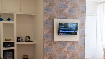 Family Quadruple Room | Premium bedding, down duvets, pillow-top beds, minibar