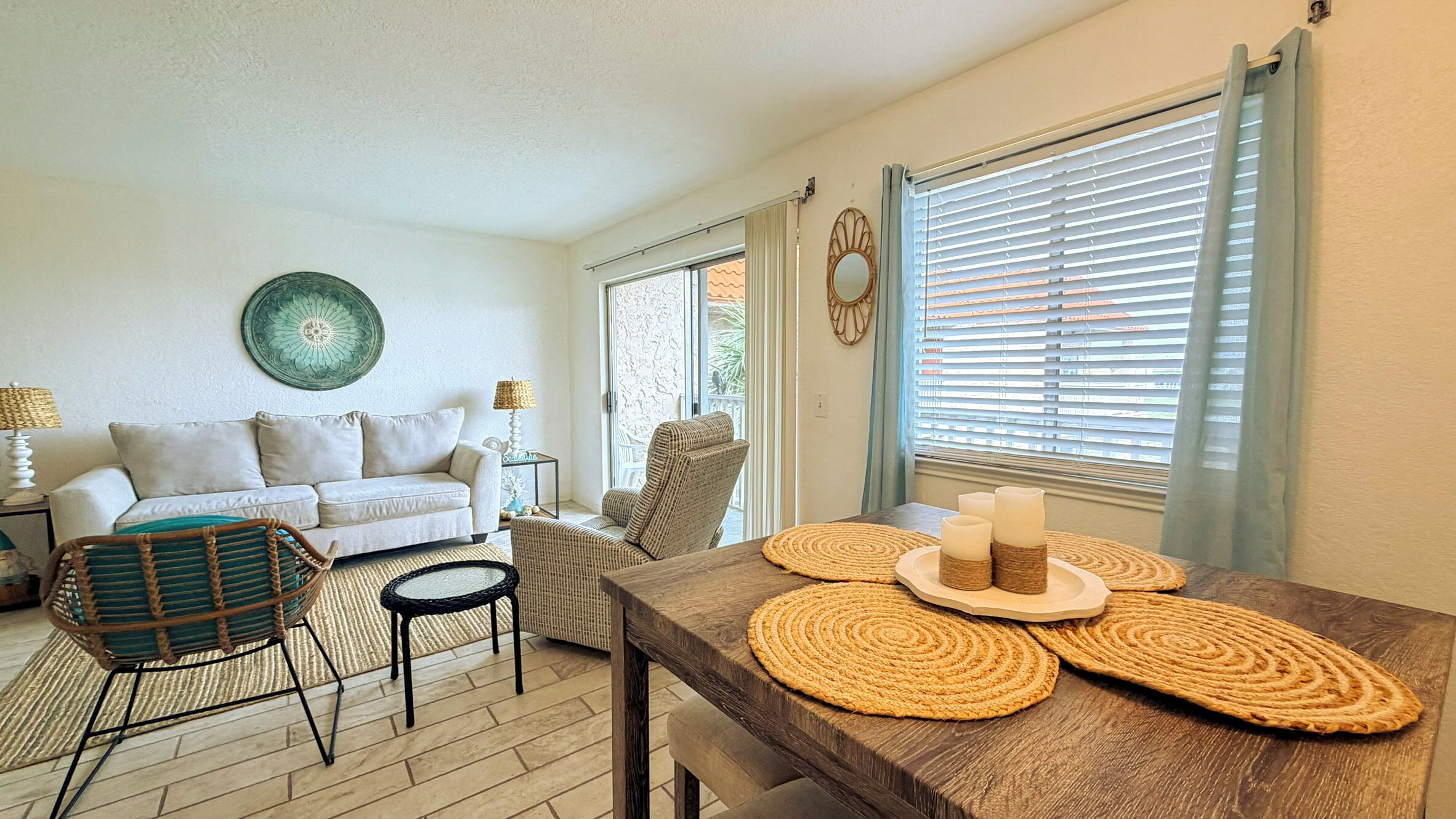 智能电视、DVD 播放器