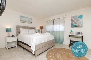 1 soverom, skrivebord, strykejern/-brett og wi-fi (inkludert)