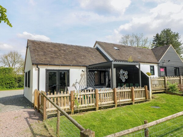 The Wood Shed, Bank Top Farm - Derbyshire