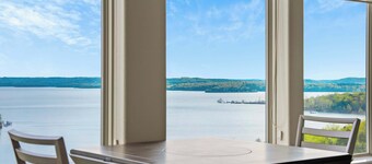 Happy Place Condo - Stunning Table Rock Lake Views