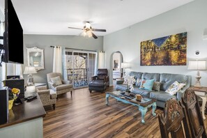 Condo, Multiple Beds, Balcony, Golf View | Living area - Honeybee Hideaway (Branson)