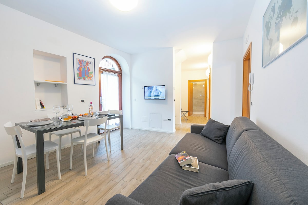 Family Apartment, 2 Bedrooms (Arco Rocks 2) | Living area | TV