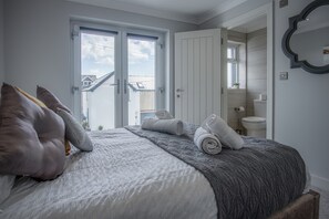 4 chambres, Wi-Fi gratuit, draps fournis