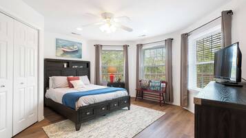 Kondominium, Beberapa Tempat Tidur, balkon (Boatin & Floatin on Table Rock Lake ) | 2 kamar tidur dan didekorasi berbeda-beda