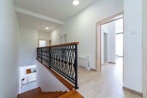 Familjevilla - flera sovrum - intill bergen (Pool Villa Luxoria Trebesin) | Interiör