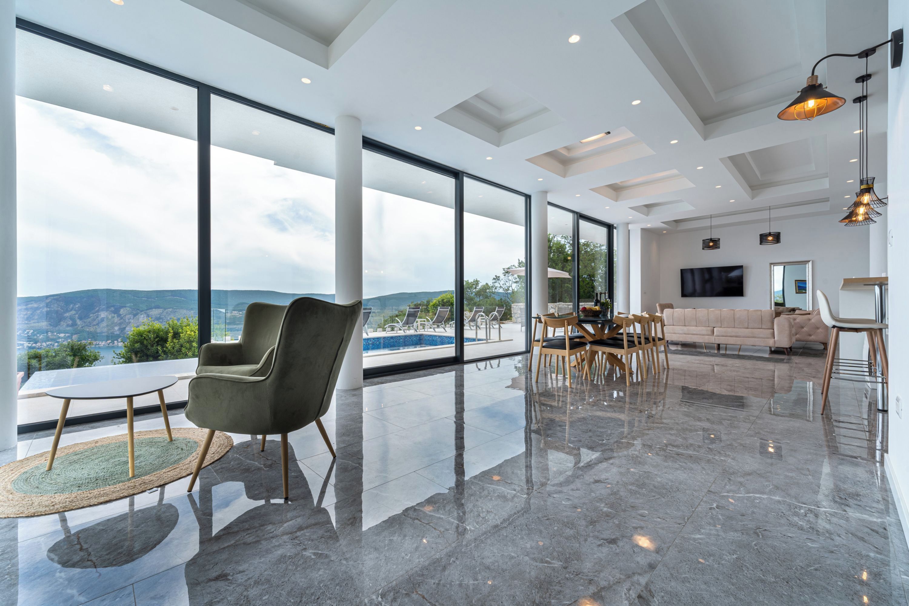 ทีวี 21 นิ้ว พร้อมช่องดิจิตอล, สเตอริโอ