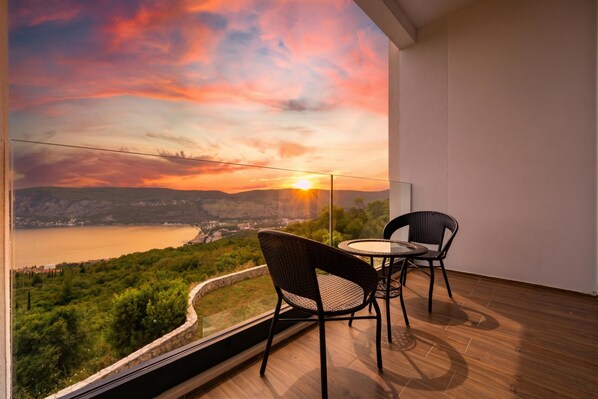 Family Villa, Multiple Bedrooms, Mountainside (Pool Villa Luxoria Trebesin) | Outdoor dining