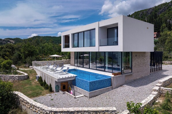 Family Villa, Multiple Bedrooms, Mountainside (Pool Villa Luxoria Trebesin) | Pool | Seasonal outdoor pool - Pool Villa Luxoria Trebesin (Herceg Novi)