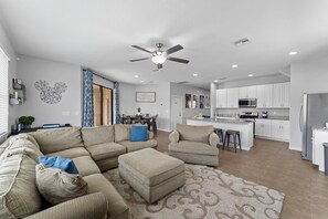 House, Multiple Beds, Private Pool, Pool View | Living room | TV